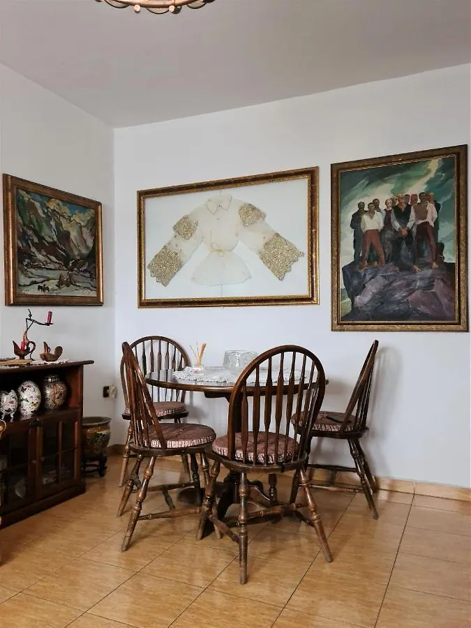 2-Bedroom Apartment With Dajti Mountain View تيرانا