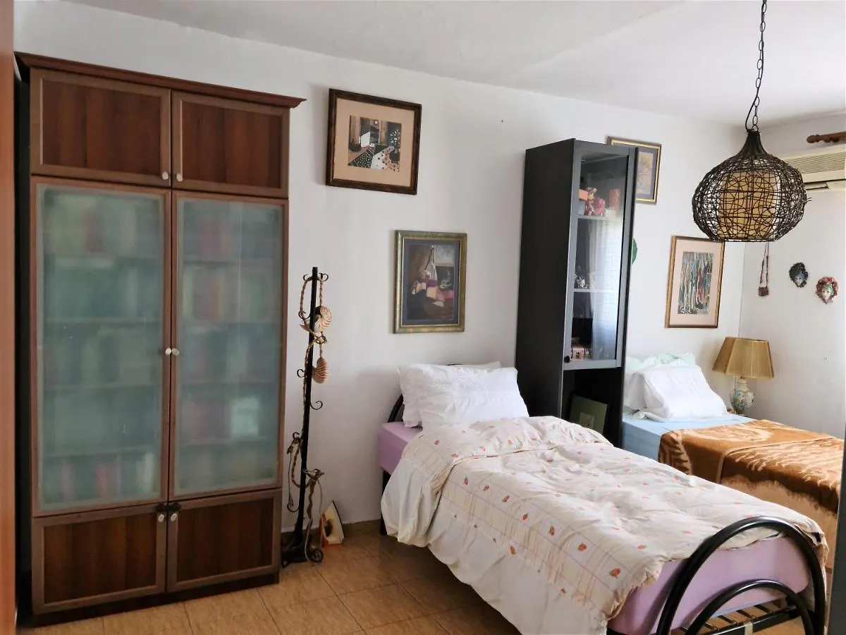 2-Bedroom Apartment With Dajti Mountain View تيرانا
